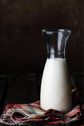 Fresh Milk. Fresh milk is smooth, creamy, and subtly sweet—a refreshing, nourishing choice for any night. (₩5,000)