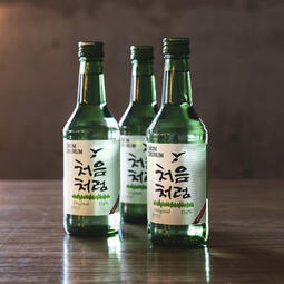 Chum Churum Soju. A smooth Korean soju with a clean flavor, subtle sweetness, and a light body, made from rice, barley, and sweet potatoes. ABV: 17%. (₩20,000)